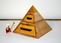 Pyramid bandsaw box, #0088