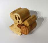 Ghost shaped bandsaw box by Taya